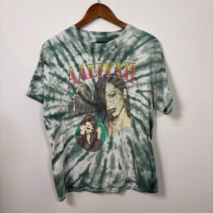 Aaliyah Tie Dye Graphic Tee Women’s Large Y2K 90s R&B Shirt